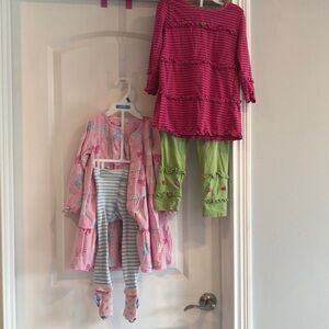 Two Le Top 4T Matching Sets